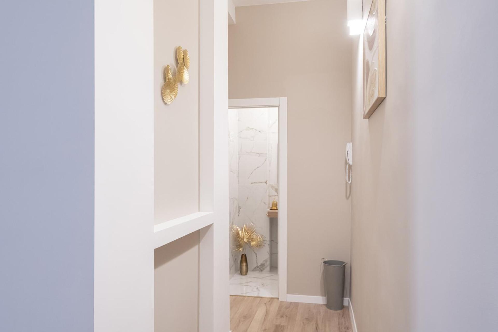 Easylife - Golden Suite Milan Bagian luar foto